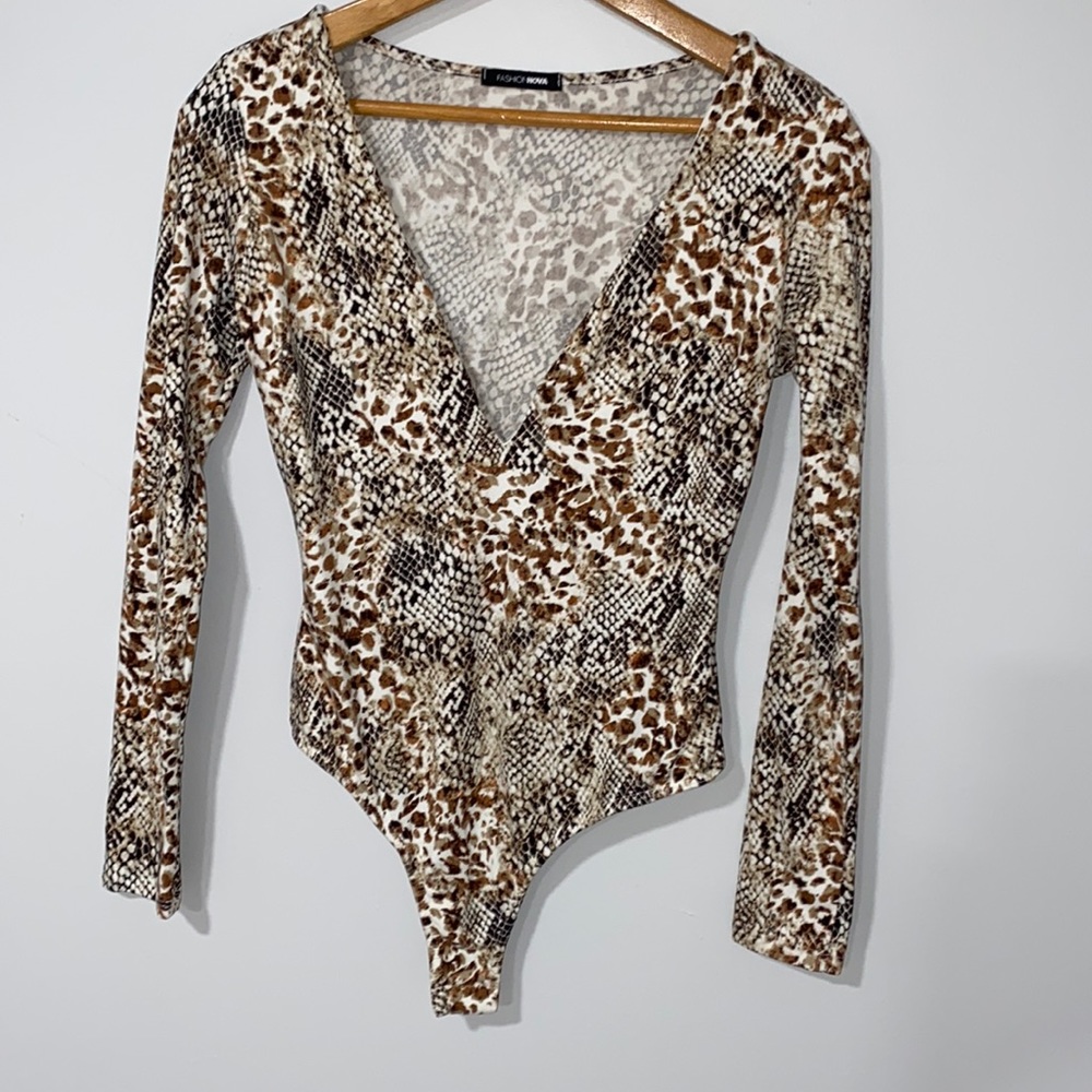2/$15 Fashion Nova Bodysuit Size S